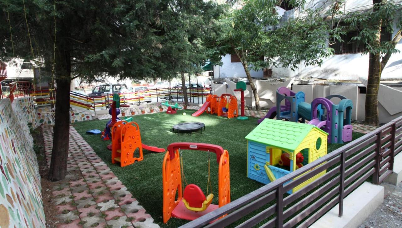 Hotel Arif Castle, Nainital Exterior photo